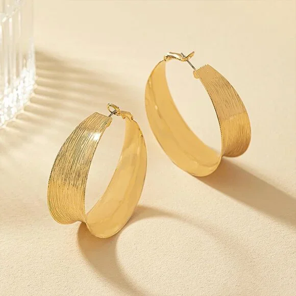 Chunky Gold Wide Band Hoop Earrings for Women, Thick Big Circle Round Statement - Picture 7 of 9